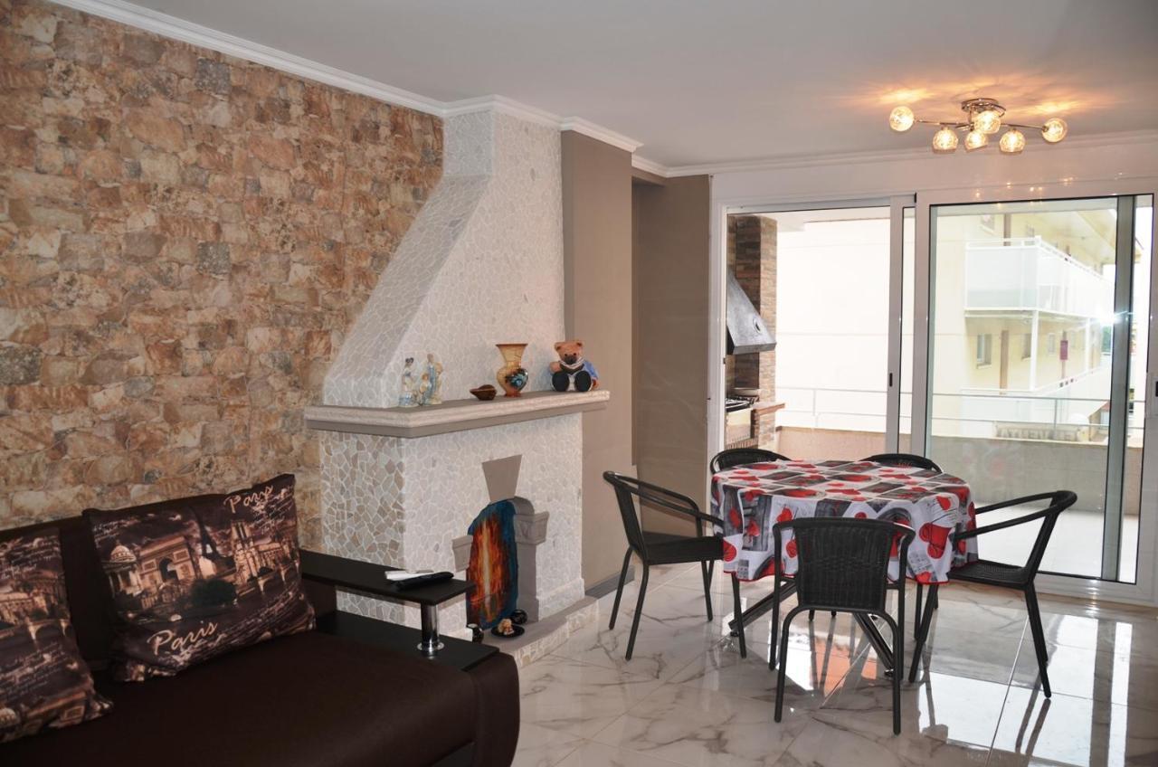 Apartments Relax Salou Exterior foto